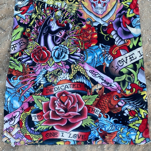 ❤️ Ed Hardy Dedicated to the One I Love Beach Towel - Picture 2 of 8